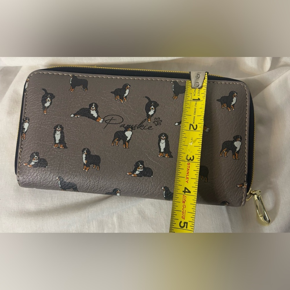 PAWSKIE Tan and Black Dog Design Zippered Wallet Clutch EUC Gold Hardware - Picture 9 of 11